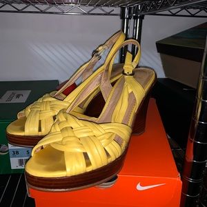 TPU SOLE Yellow Wedge Sandals size 7